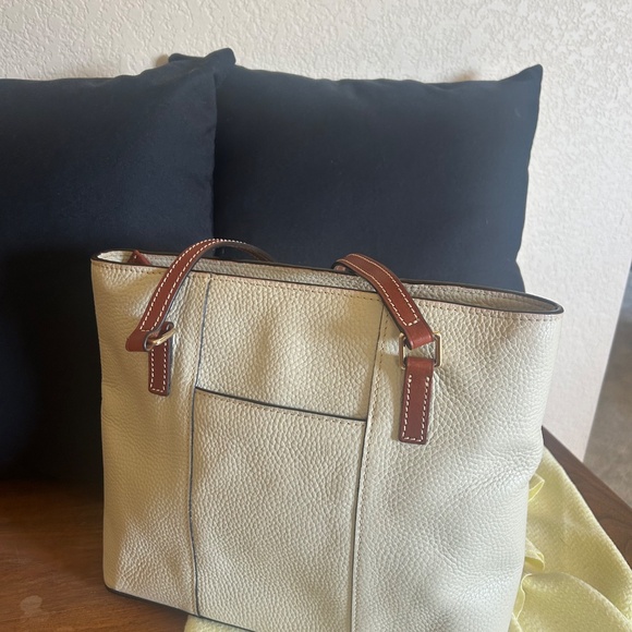 Dooney & Bourke tote - Picture 2 of 3